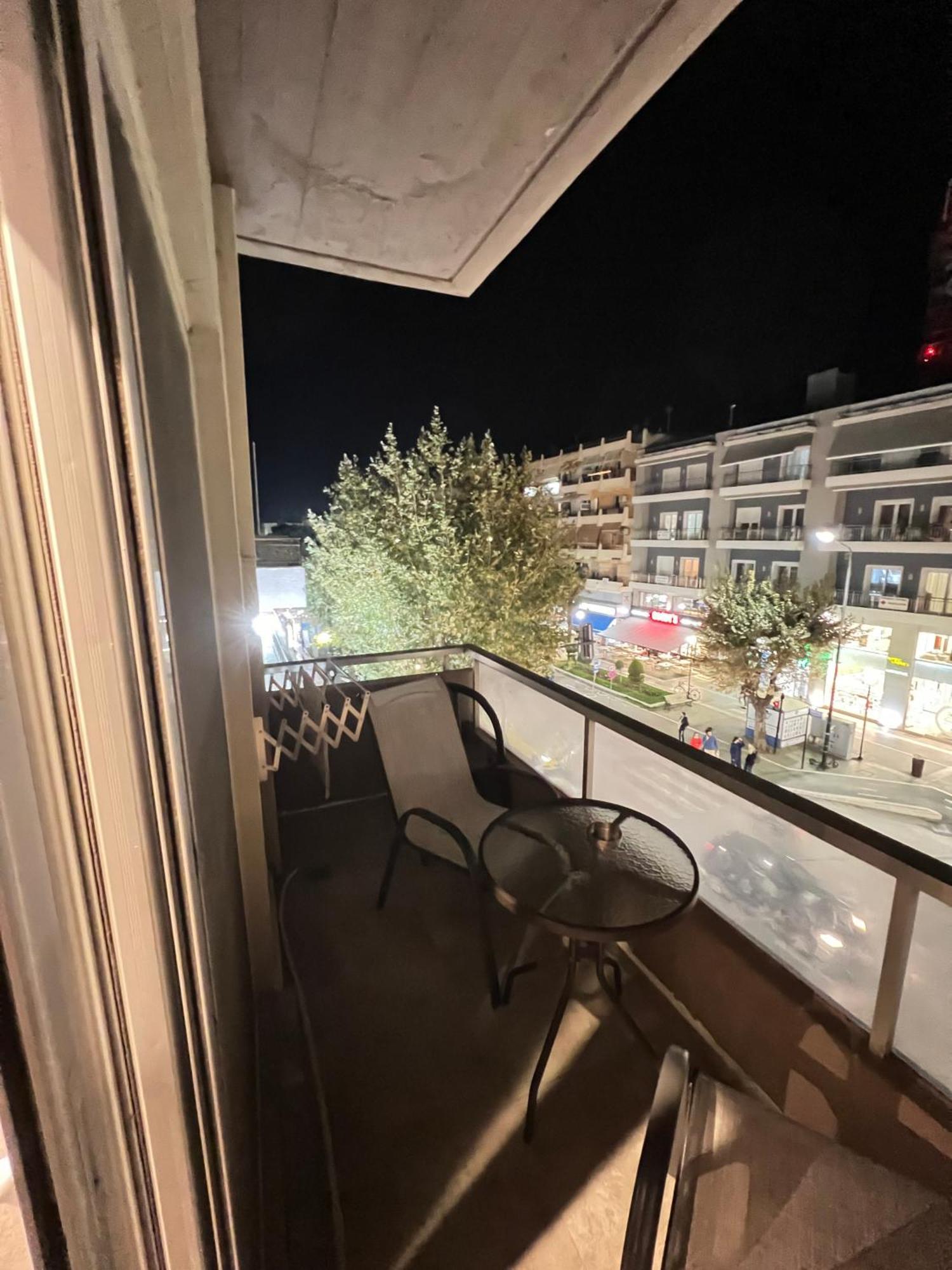 Modern Apartment In The Heart Of The City Alexandroupolis Buitenkant foto